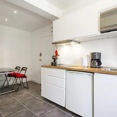 Apartman Nice Flat With Loggia Close To City-center 3 Bayonne