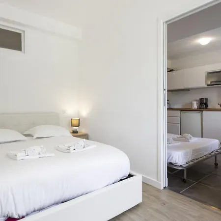 Nice Flat With Loggia Close To City-center 3 * Bayonne