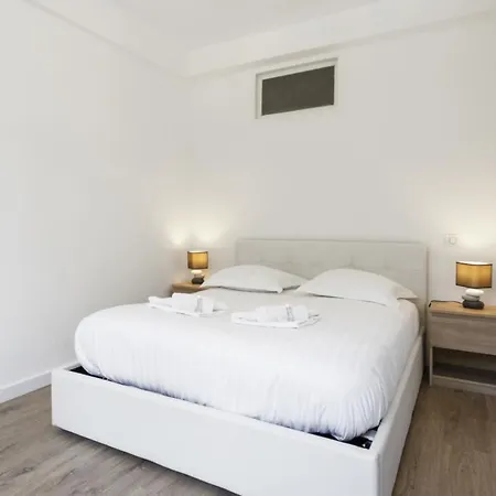 Nice Flat With Loggia Close To City-center 3 * Bayonne